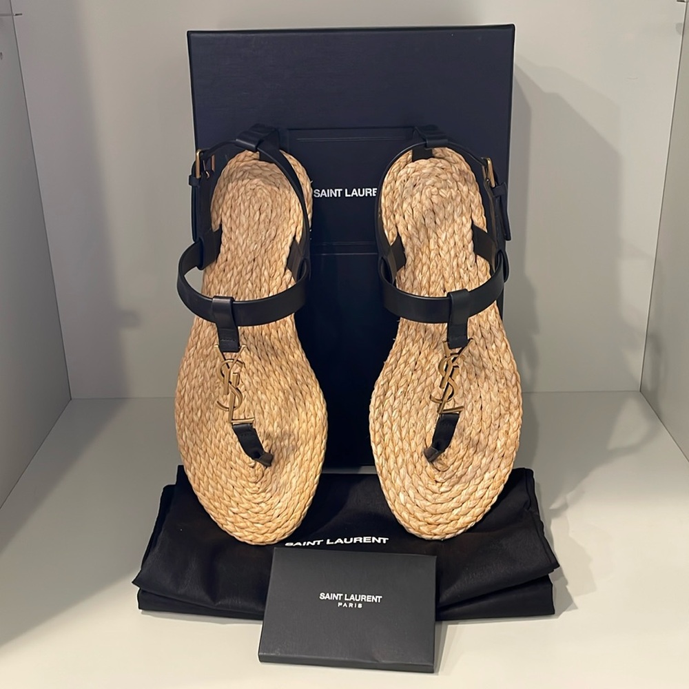 Saint Laurent Cassandra Flat Sandal Black 37